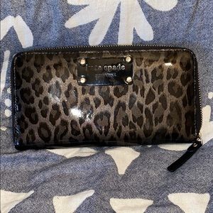 Kate spade zip up wallet